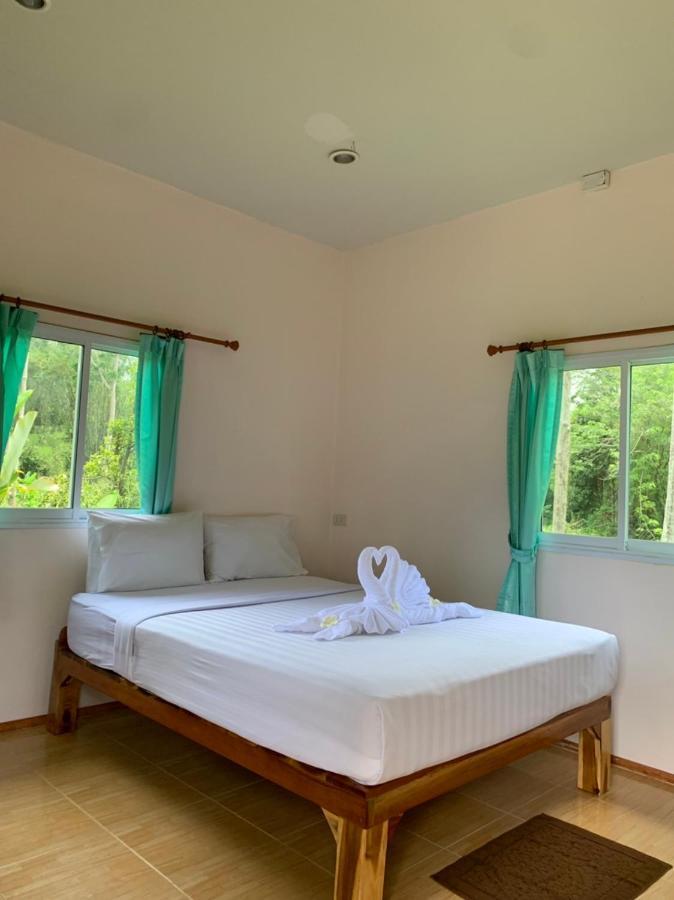 Khao Sok National Park Khaosok Bamboo Huts Resort מראה חיצוני תמונה