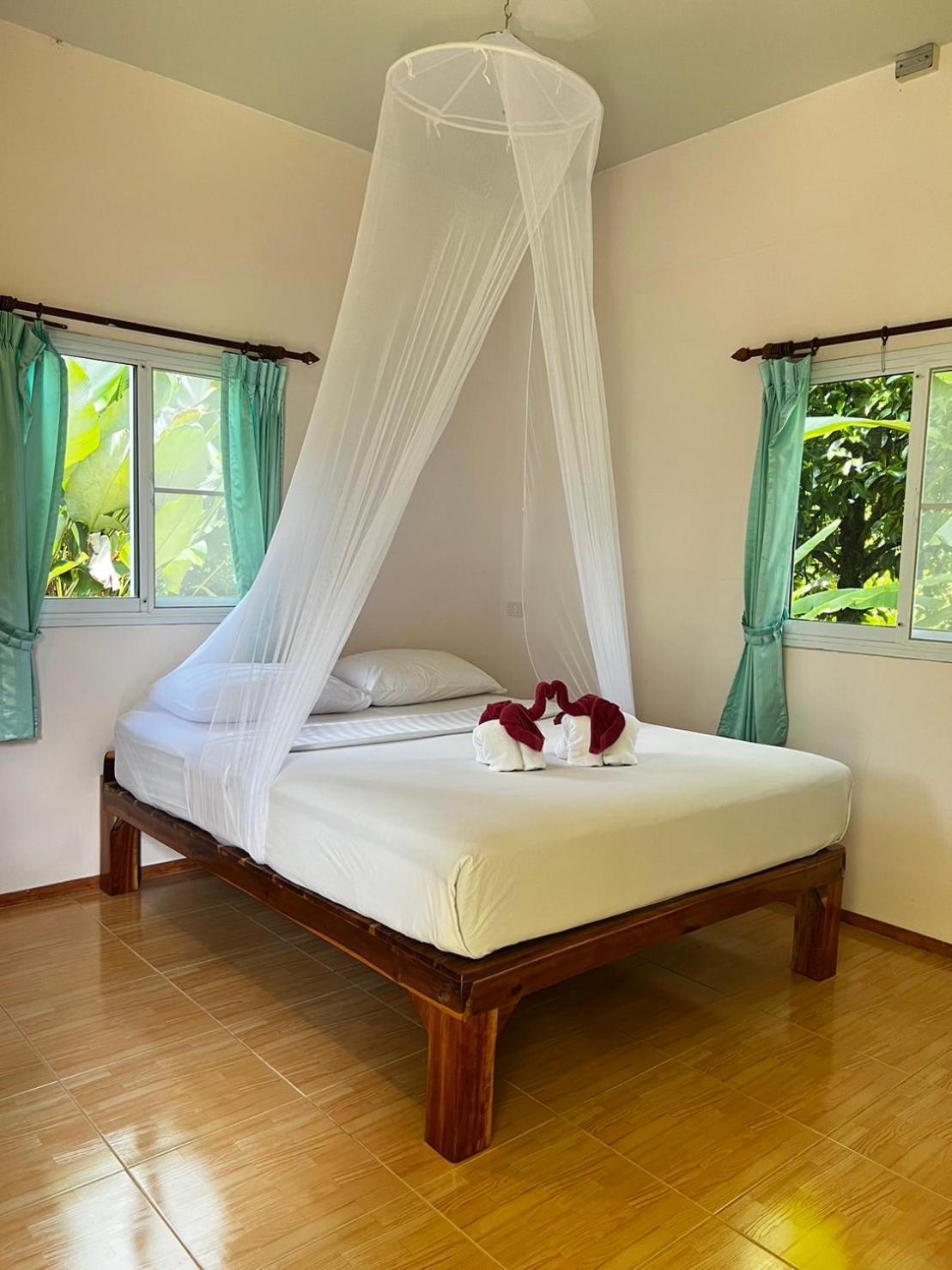 Khao Sok National Park Khaosok Bamboo Huts Resort מראה חיצוני תמונה