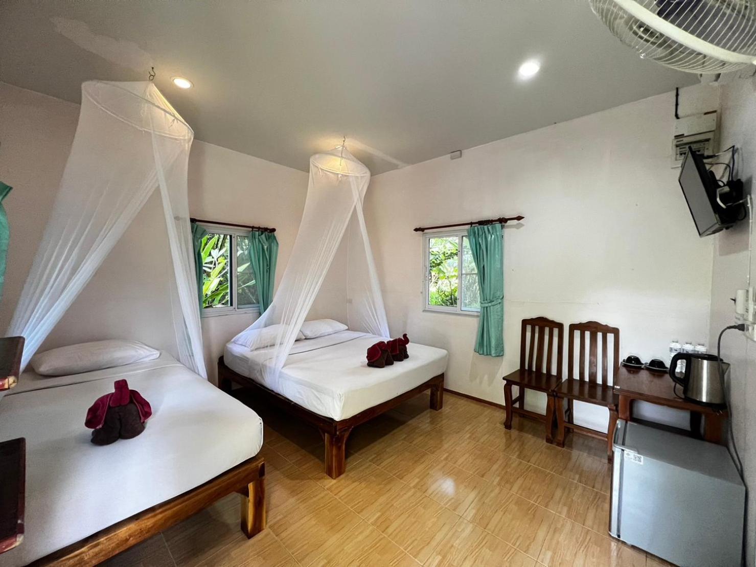 Khao Sok National Park Khaosok Bamboo Huts Resort מראה חיצוני תמונה