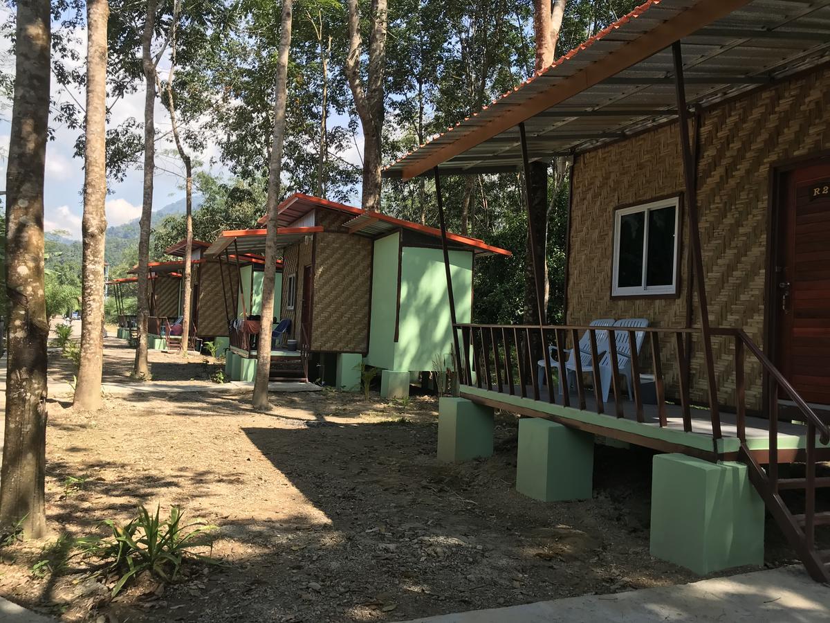 Khao Sok National Park Khaosok Bamboo Huts Resort מראה חיצוני תמונה