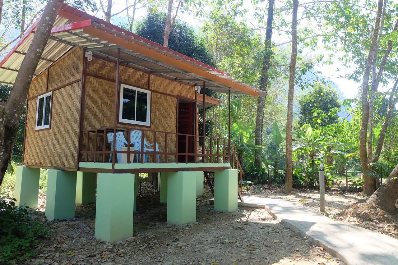 Khao Sok National Park Khaosok Bamboo Huts Resort מראה חיצוני תמונה