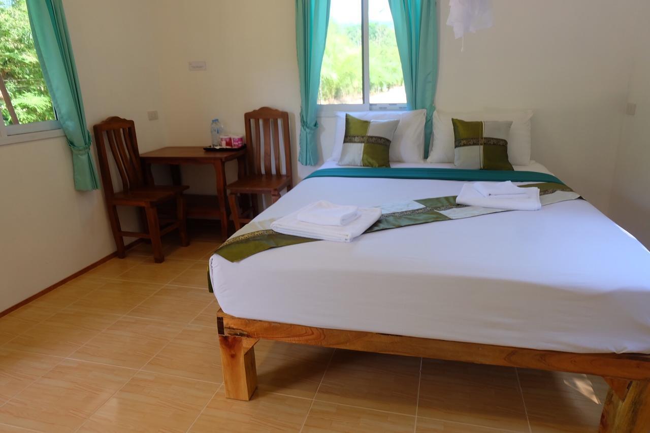 Khao Sok National Park Khaosok Bamboo Huts Resort מראה חיצוני תמונה