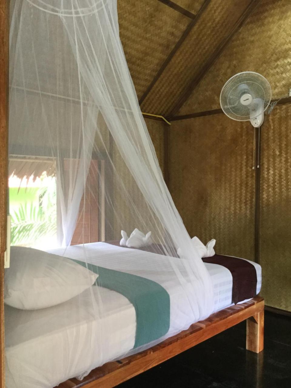 Khao Sok National Park Khaosok Bamboo Huts Resort מראה חיצוני תמונה