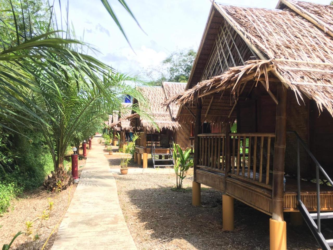 Khao Sok National Park Khaosok Bamboo Huts Resort מראה חיצוני תמונה