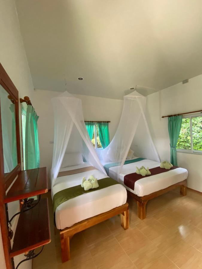 Khao Sok National Park Khaosok Bamboo Huts Resort מראה חיצוני תמונה
