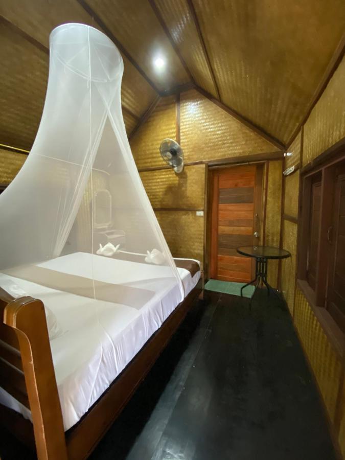 Khao Sok National Park Khaosok Bamboo Huts Resort מראה חיצוני תמונה